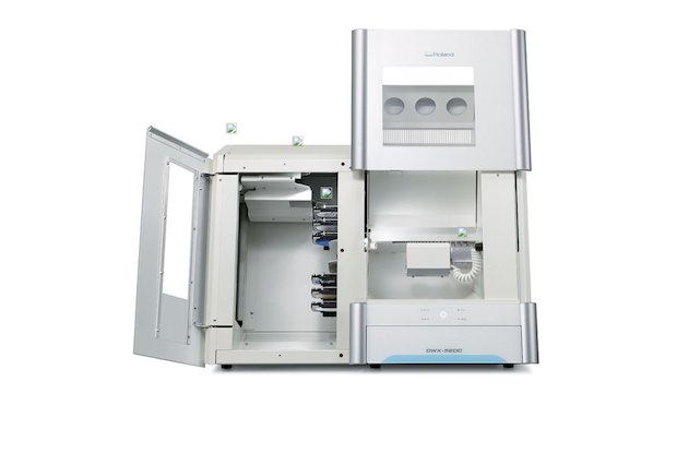 Roland DG DWX-52DC dental mill Roland DG DWX-52DC dental mill