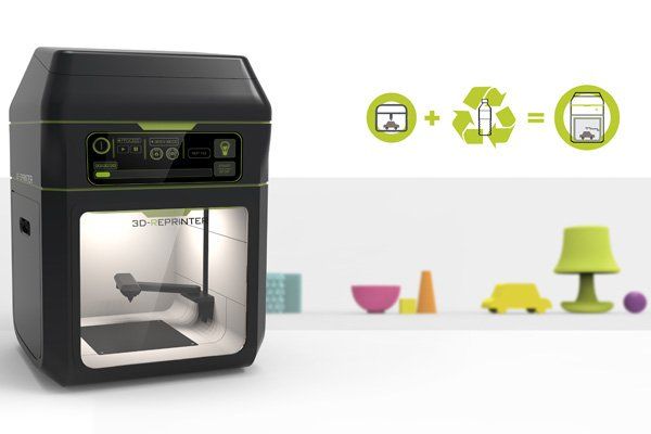 3D-Reprinter recycles plastic bottles into 3D printing filament.
