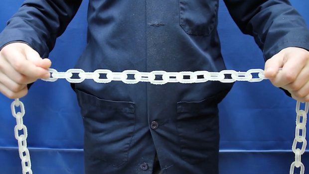 EnvisionTEC to showcase 'mega-chain' 3D printed in strongest material to date