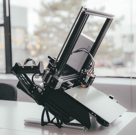 3DQue Systems Inc--Meet Quinly for Ender 3- the world-s first re                Standard Ender 3 transformed into continuous printer with Quinly for Ender 3 tilt frame and VAAPR bed (CNW G...