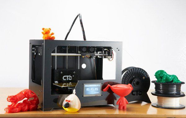 CTC BIZER III 3D printer.      CTC BIZER III 3D printer.