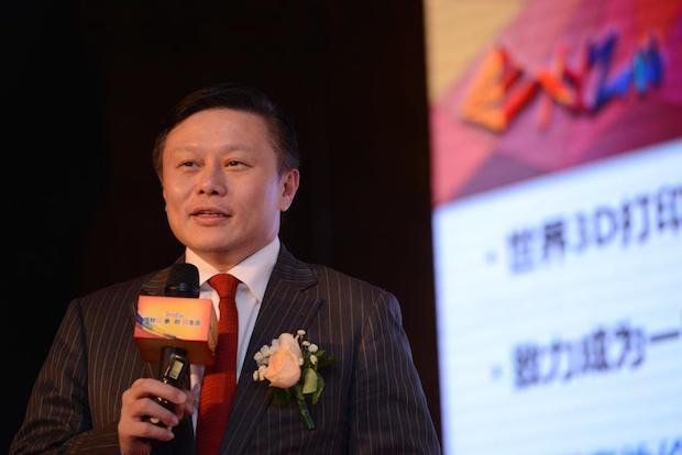 Simon Shen, Chairman of XYZprinting launches da Vinci AiO.