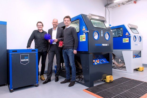 Felix Ewald, CEO DyeMansion, Adrian Keppler CEO EOS GmbH & Philipp Kramer, CTO DyeMansion at EOS HQ. - Tobias Hase