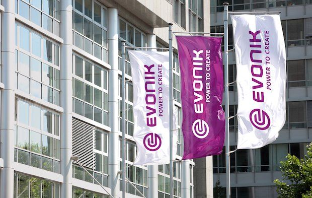 evonik_chemie_foto_002      Evonik develops PEBA powder for 3D printing.