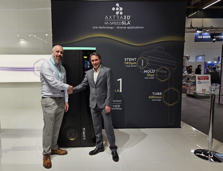 LPE Engineering Director Patrick Walls, left, with Axtra3D founder & CEO Gianni Zitelli, right. - LPE/Axtra3D