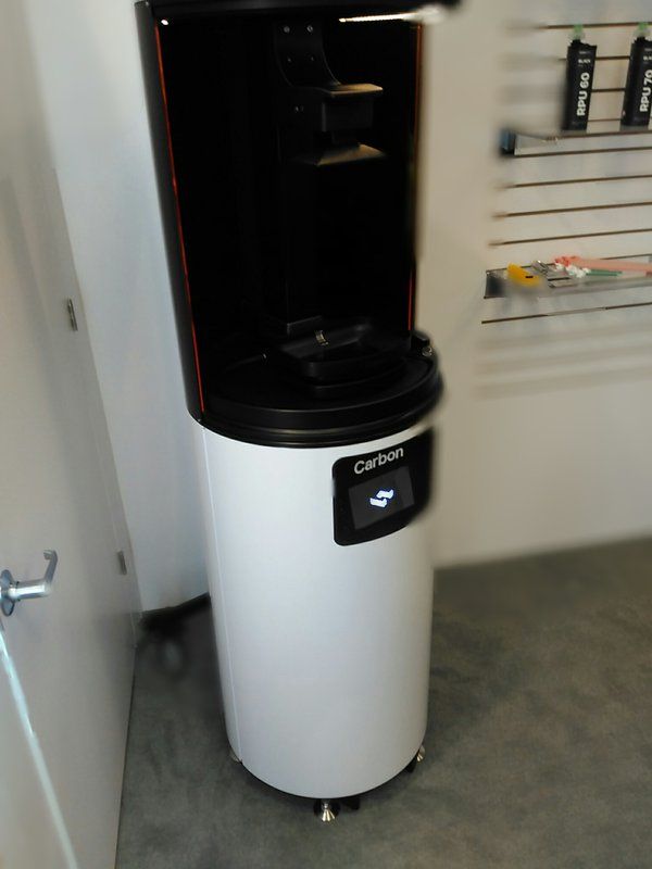 The Carbon M1 3D Printer                Carbon M1 3D Printer