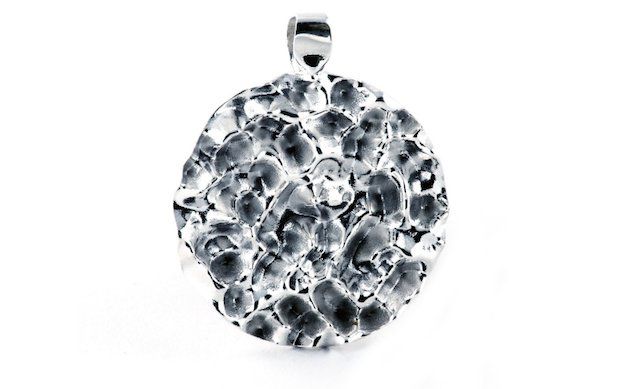 Example of Boltenstern's unique 3D printed jewellery from the Genesis collection.