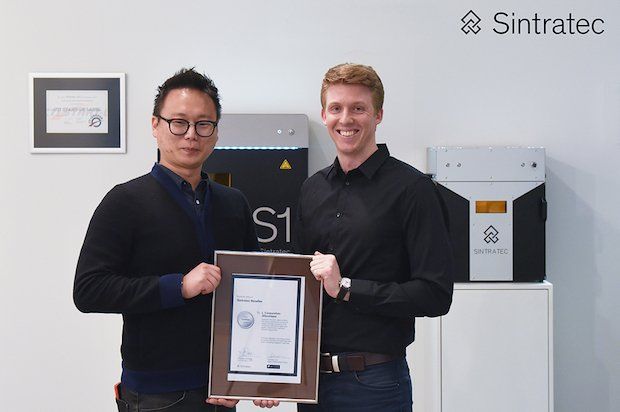 Sintratec L.Corp      Junwhan Lim, CEO L.corporation, left, and Christian von Burg, CTO, Sintratec, right. - Sintratec