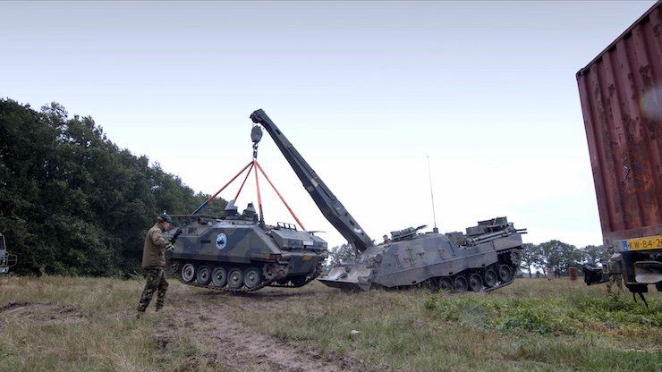 Lifting a 12-tonne tank with a 2kg link - Ultimaker