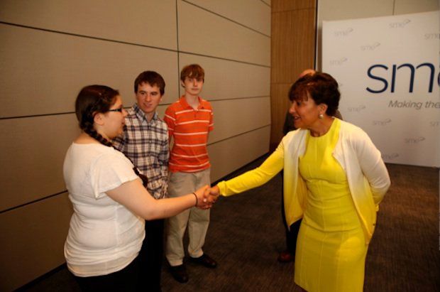 M.Lab21      US Secretary of Commerce Penny Pritzker meets with students at the RAPID Conference who will benefit from the M.Lab21 Initiative.
