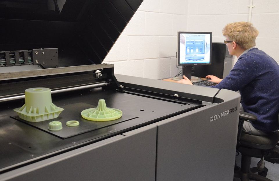 Rutland Plastics harnesses multi-material and small batch moulding capability through SYS 3D printing      Simon Granger, Design Engineer at Rutland Plastics, programming Objet Connex 350 ...