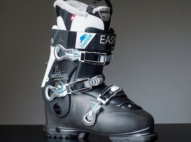 Ski boot with FX BLACK.