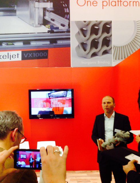 Voxeljet premieres Phenolic-Direct-Binding at EuroMold 2014