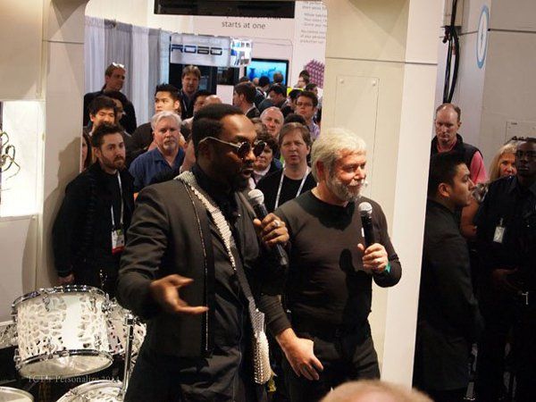 Will.i.am and Avi 600