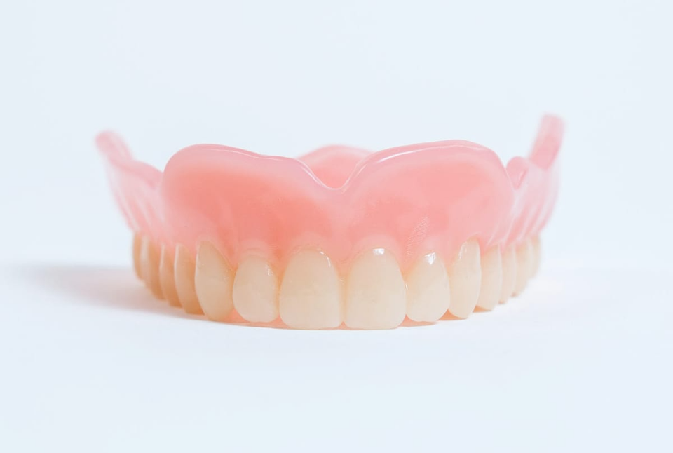 Carbon launches DB 4000 denture base resin