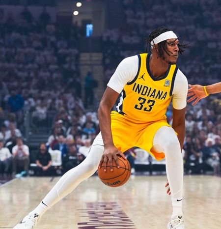 Round 3, Game 1: Pacers vs Knicks