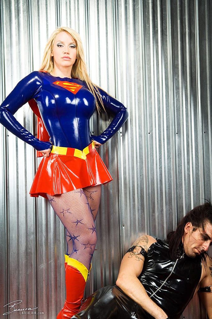 Bianca Beauchamp Latex Supergirl 30