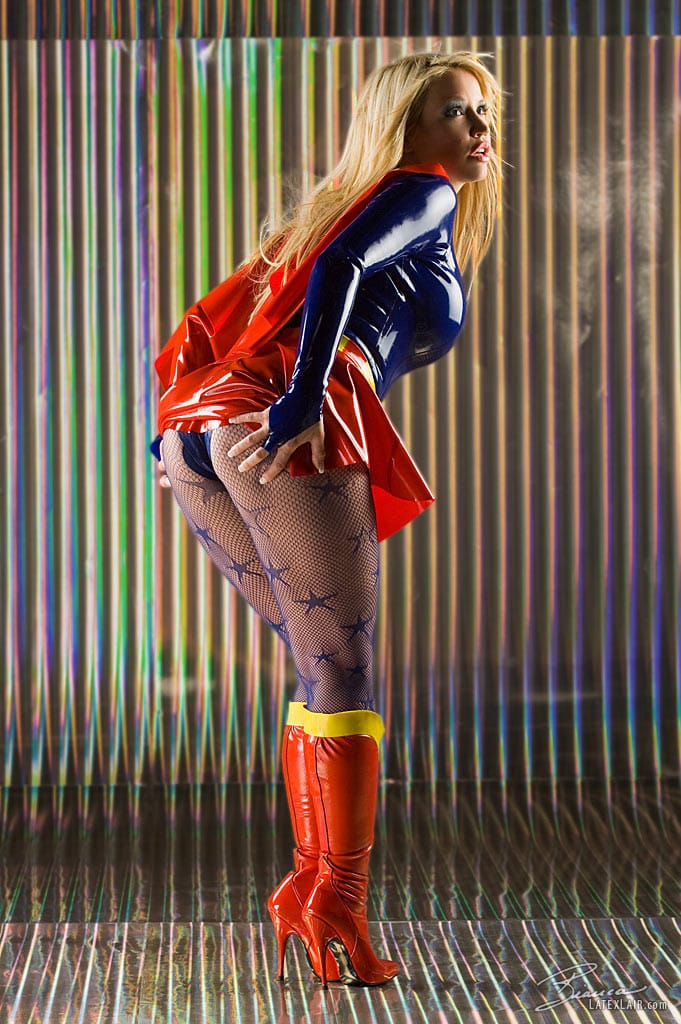 Bianca Beauchamp Latex Supergirl 66