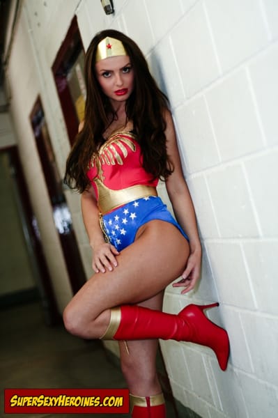Karolina Wonder Woman 01 013 Promo