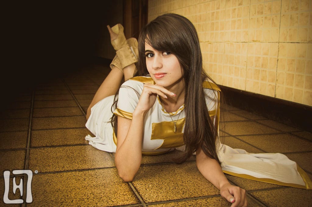 Mary Marvel Superheroine