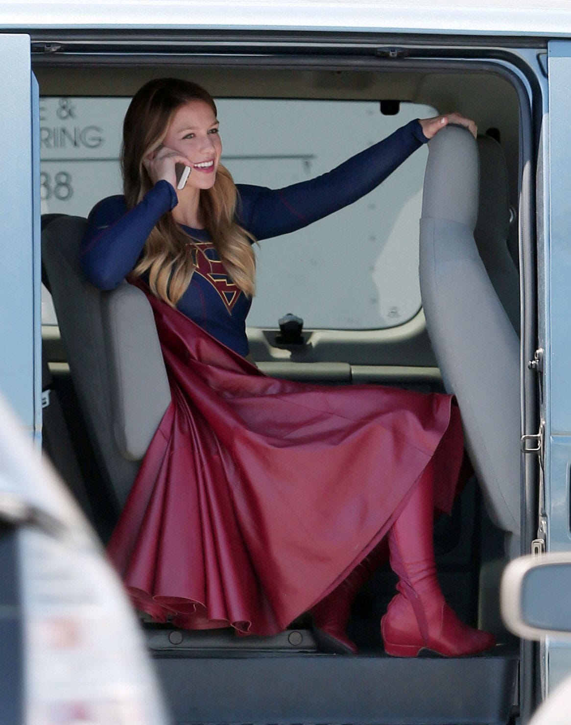 Melissa Benoist Supergirl Cbs Episode 3 Behind the Scenes