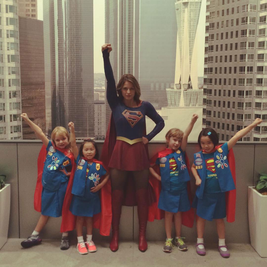 Melissa Benoist meets Oklahoma Girl Scouts Troop