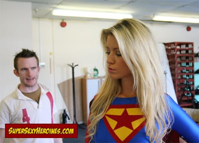 Superwoman Mob C01 Promo02