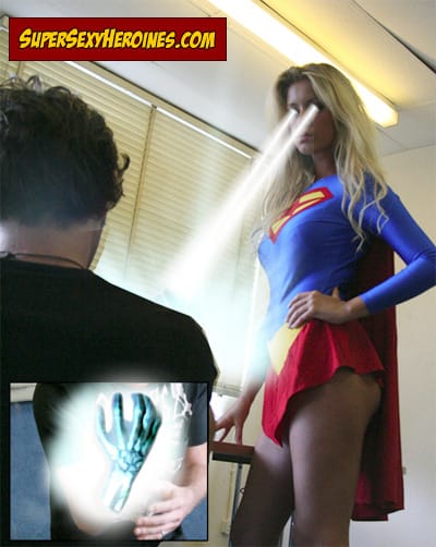 Superwoman Mob C03 Promo01