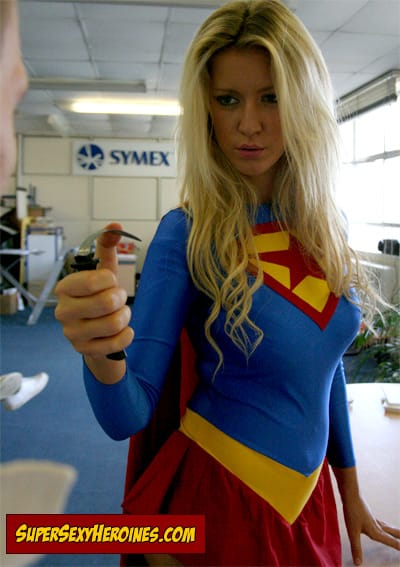 Superwoman Mob C04 Promo01