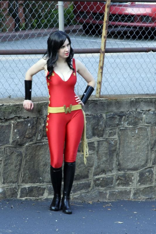 Wonder Girl 3