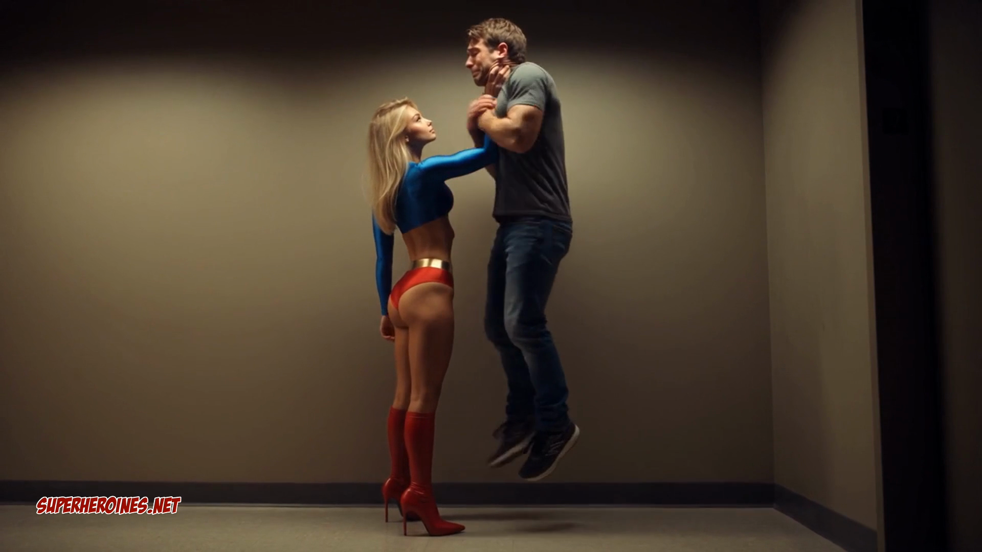 UltraGirl - Simple, effective, terrifying throat lift