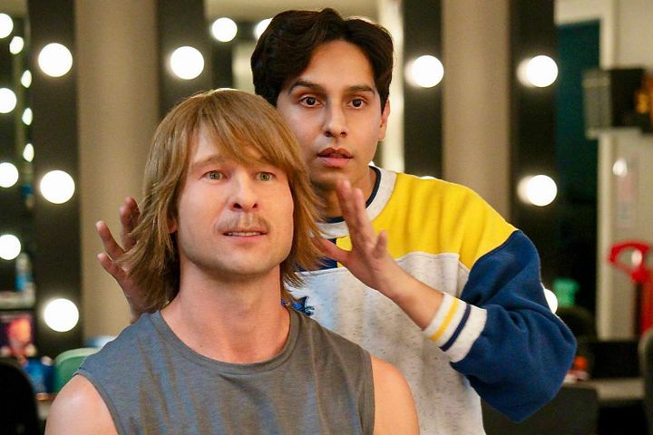 [233] »Jag har sett USA:s tv-framtid och dess namn är … Chad Powers«