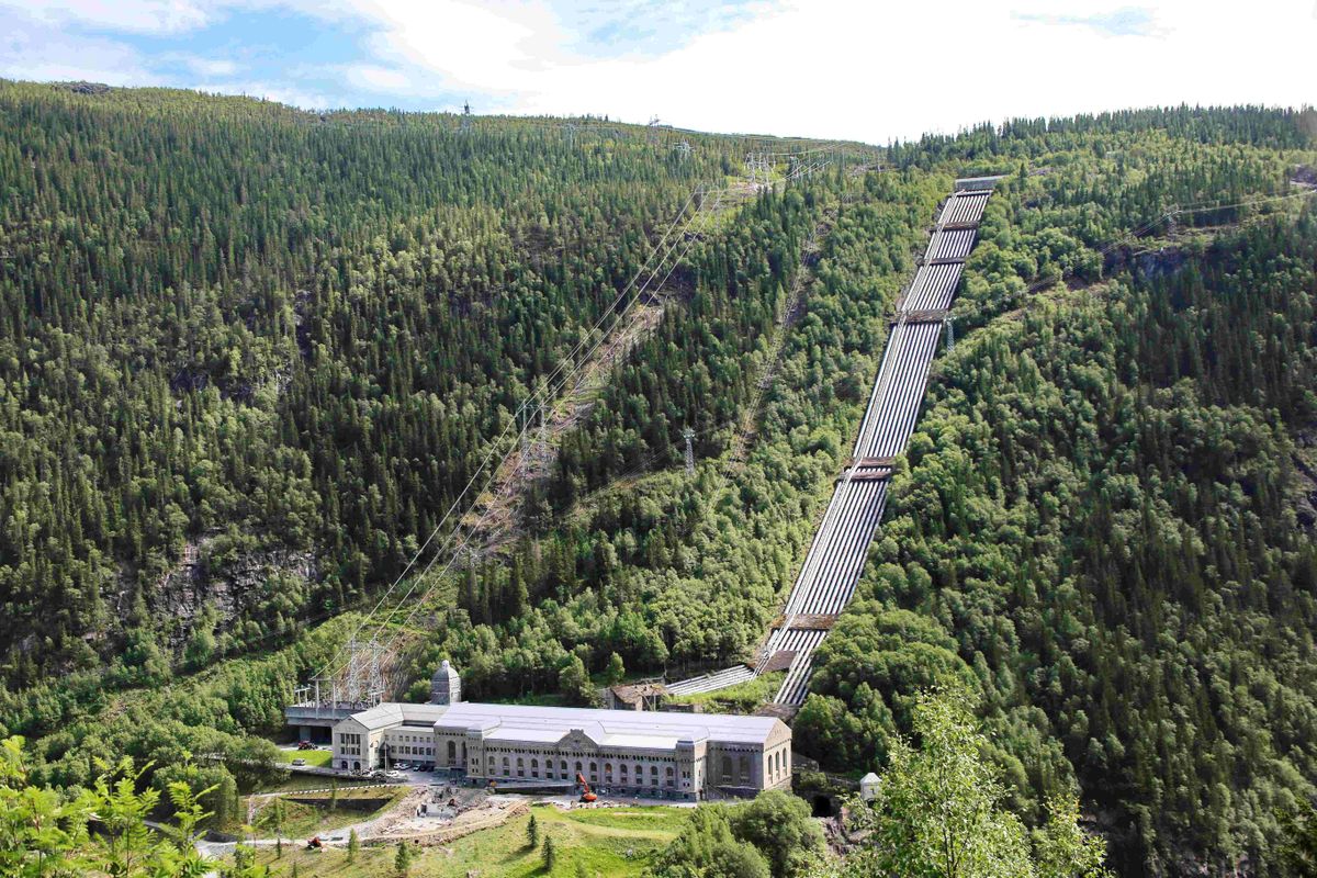 Scandinavia's renewable energy boom attracts industries