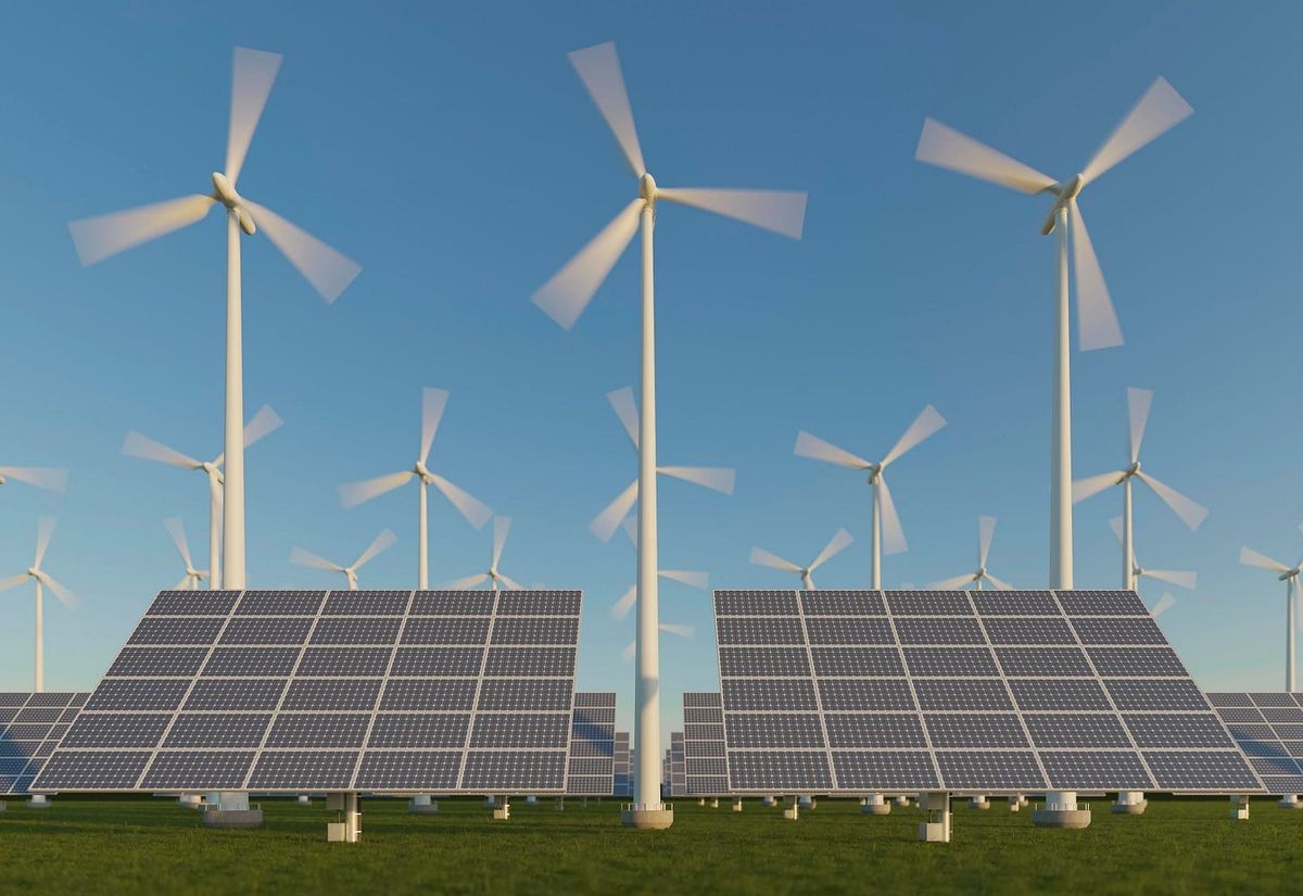 Wind turbine vs solar panel: which is the ultimate winner?