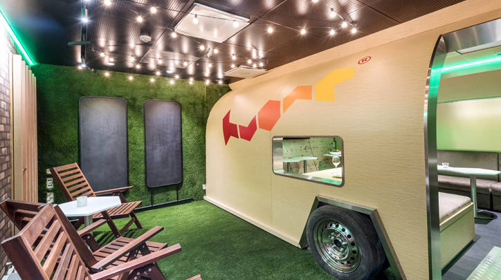 HUONE Kamppia / Karavaani - Venuu.fi