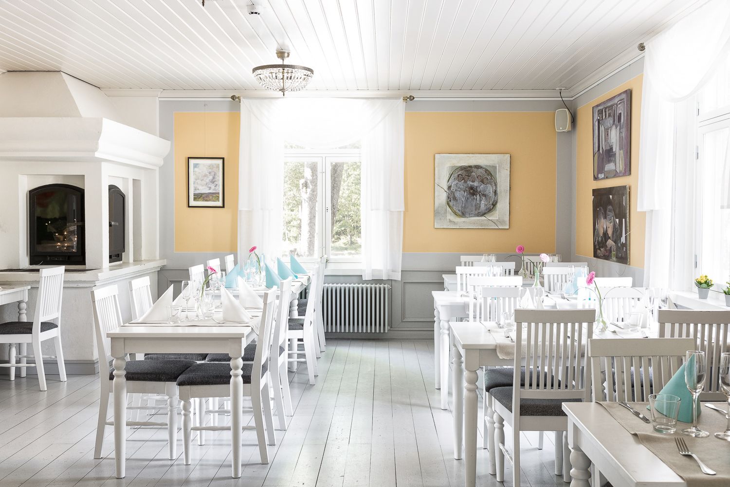 Puotilan Kartano / Keltainen sali - hääpaikka / Venuu.fi