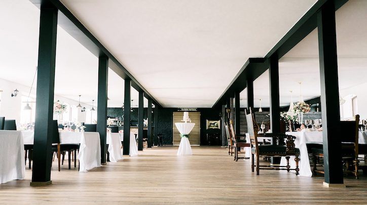 Kartanon talli - kauneimmat häätilat / Venuu.fi