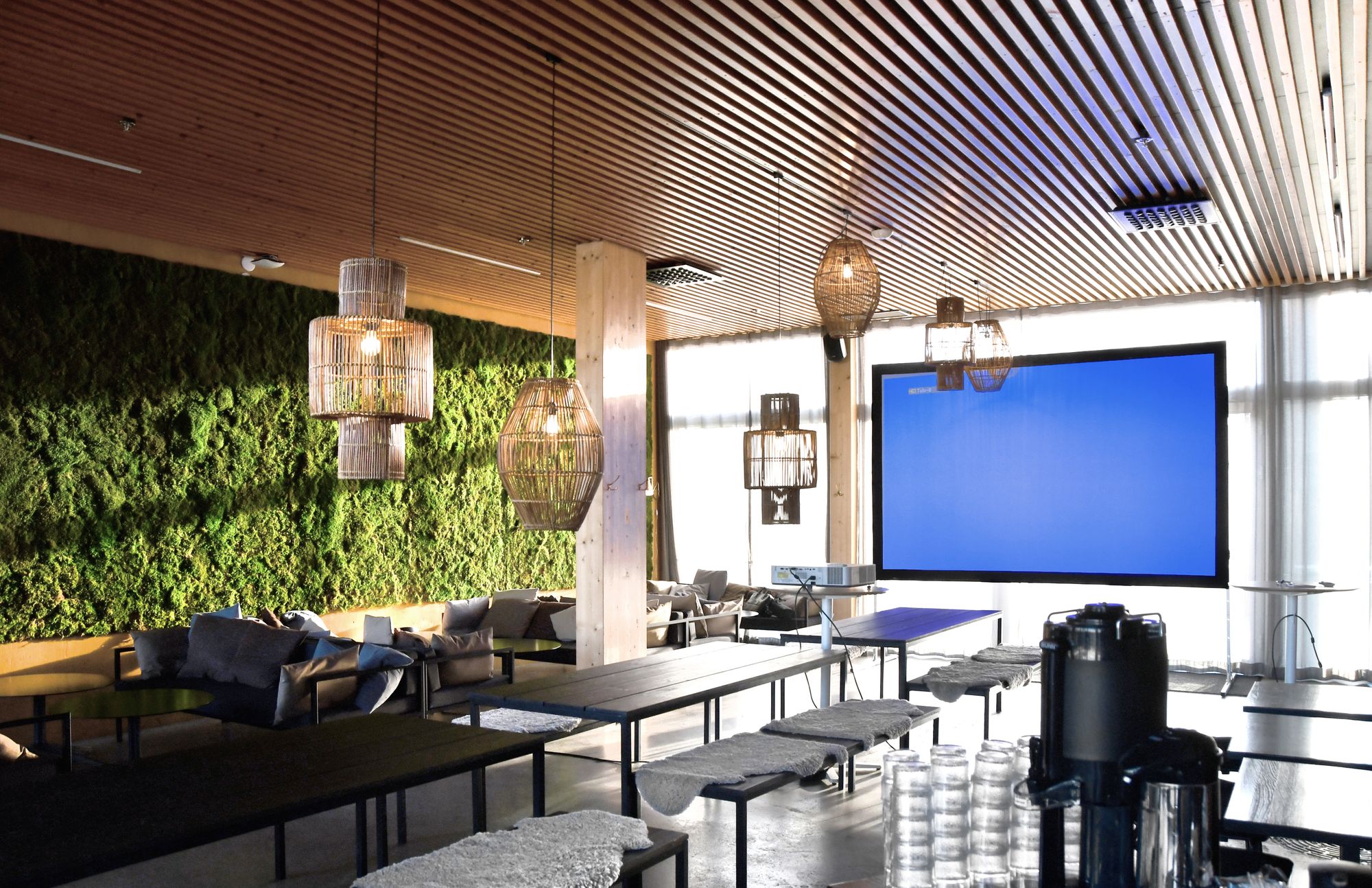 Allas Sea Pool talviterassi - juhlatila yritysjuhliin / Venuu.fi