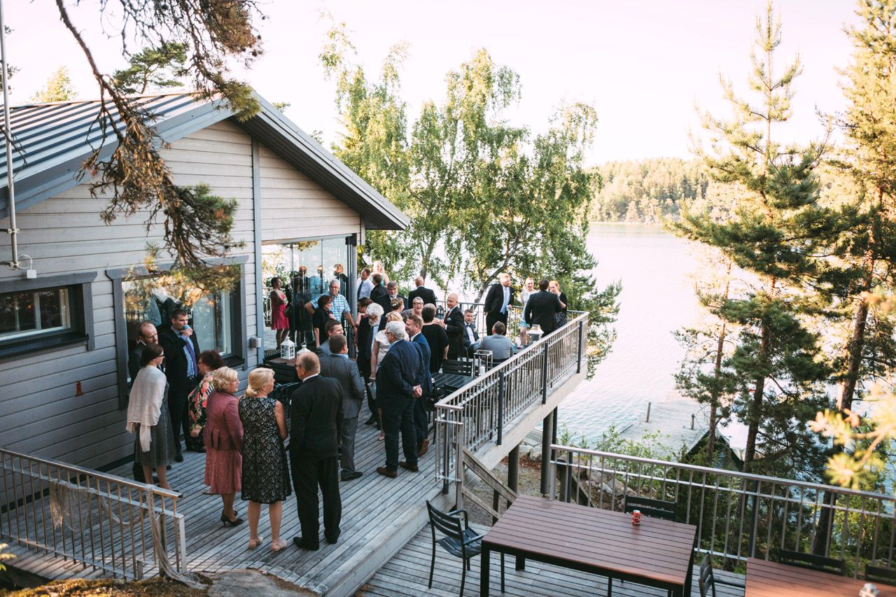 Paratiisisaari / Aurinko - tila rapujuhliin / Venuu.fi