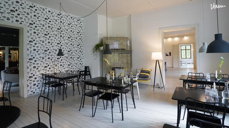 Cafe Monami / Linnapuisto-sali - tila synttäreille / Venuu.fi