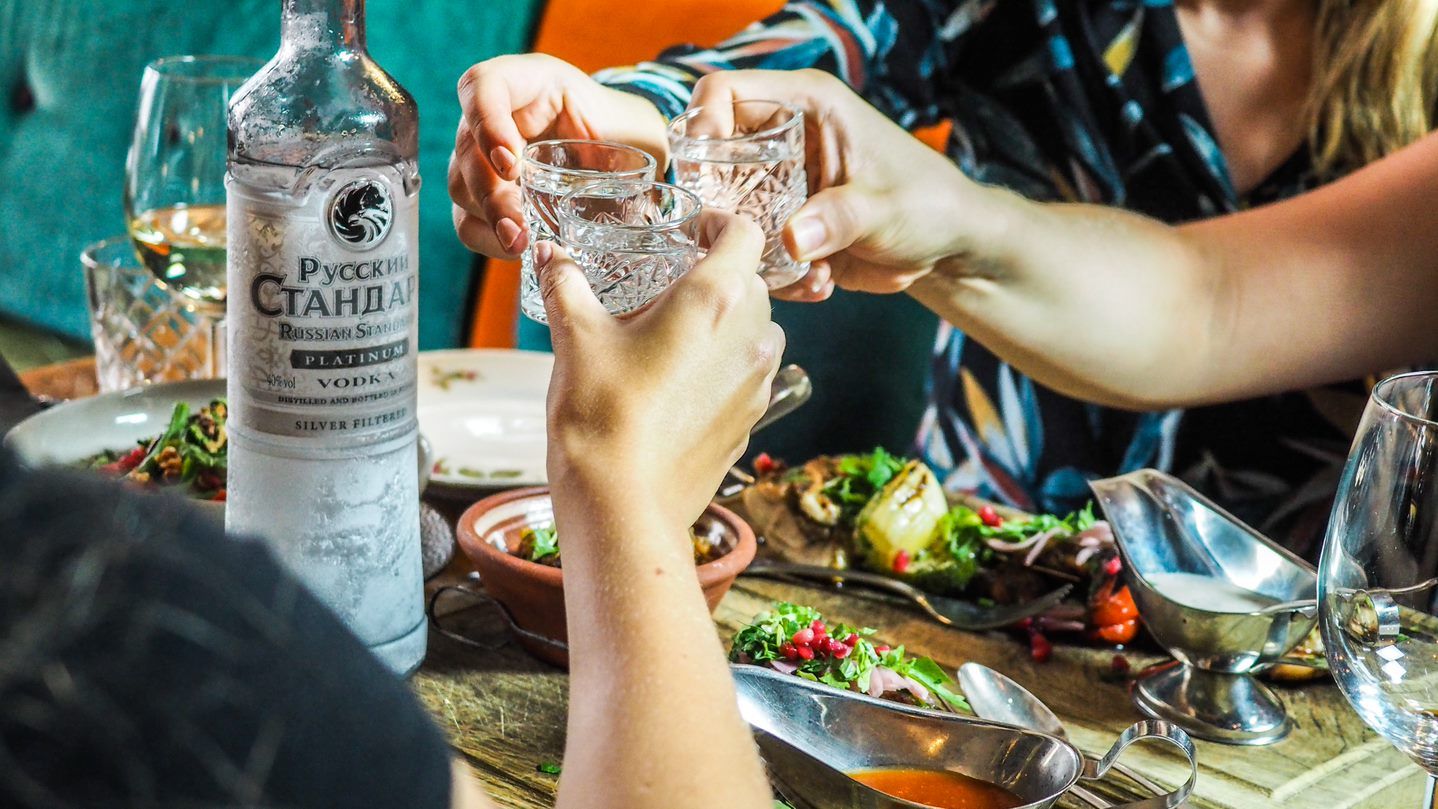 Purpurin georgialaiset pidot - tekemistä pikkujouluihin / Venuu.fi