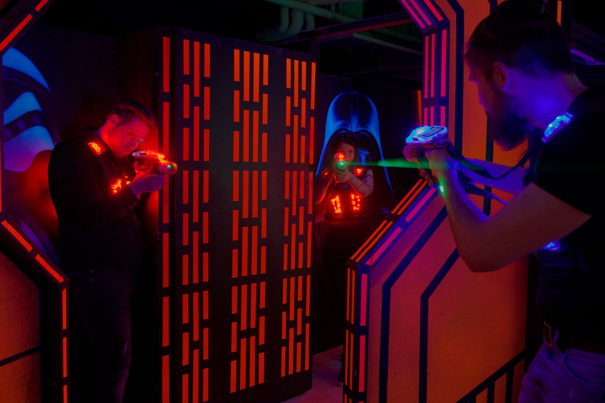 Megazone Tampere / Laserseikkailu - tekemistä pikkujouluihin / Venuu.fi