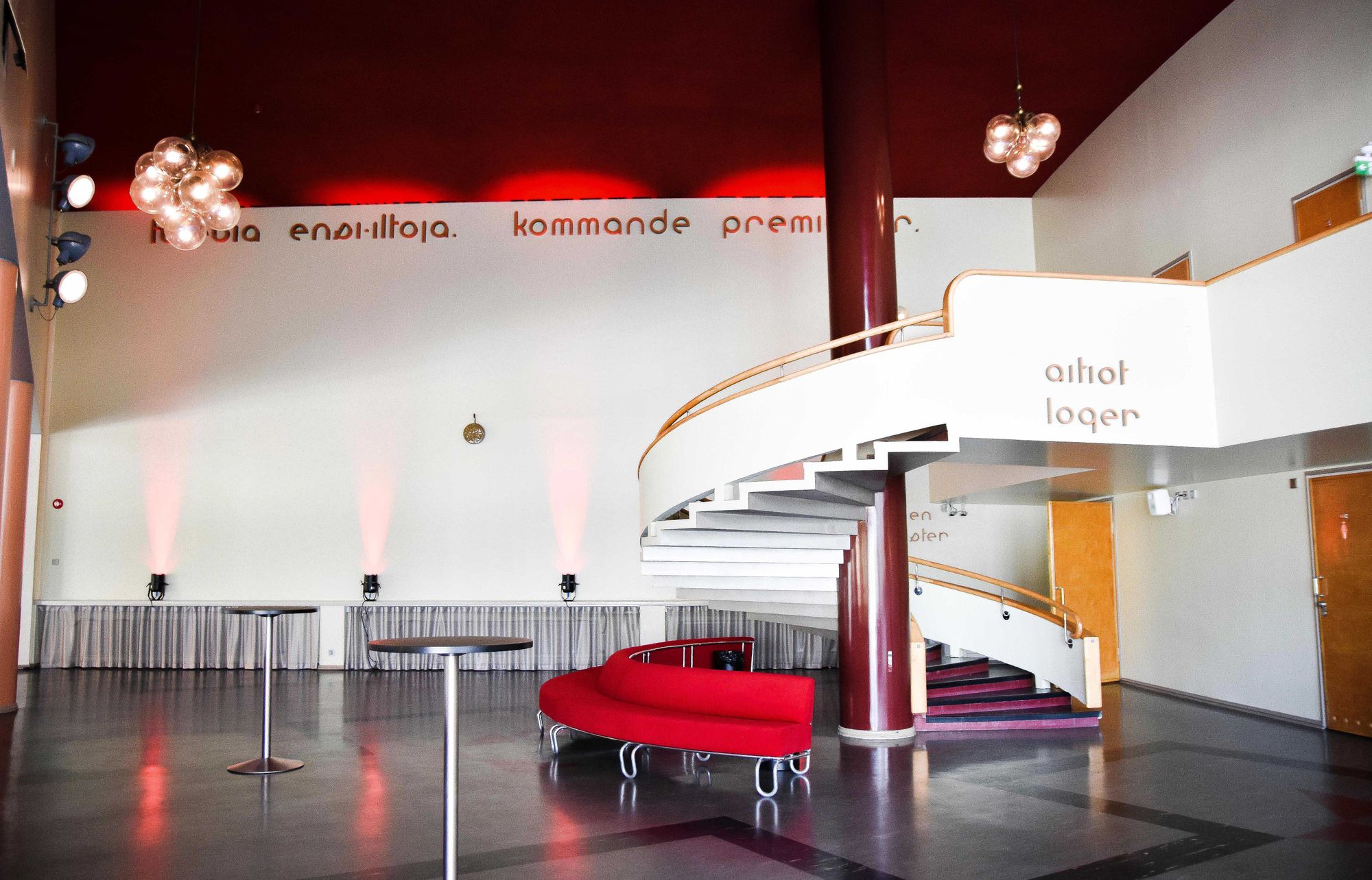 Lasipalatsin Bio Rex - tila hybriditapahtumiin ja etätapahtumiin / Venuu.fi