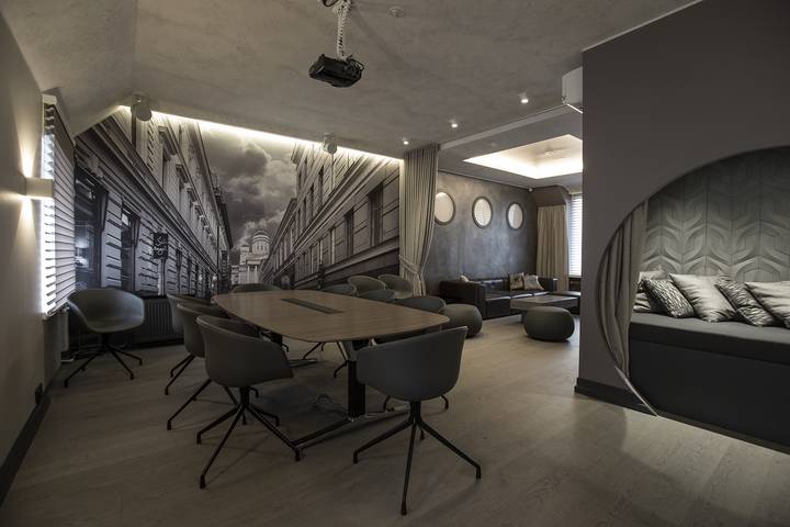 Roba Lounge – tila hybriditapahtumiin, livestriimeihin ja kokouspäiviin / Venuu.fi