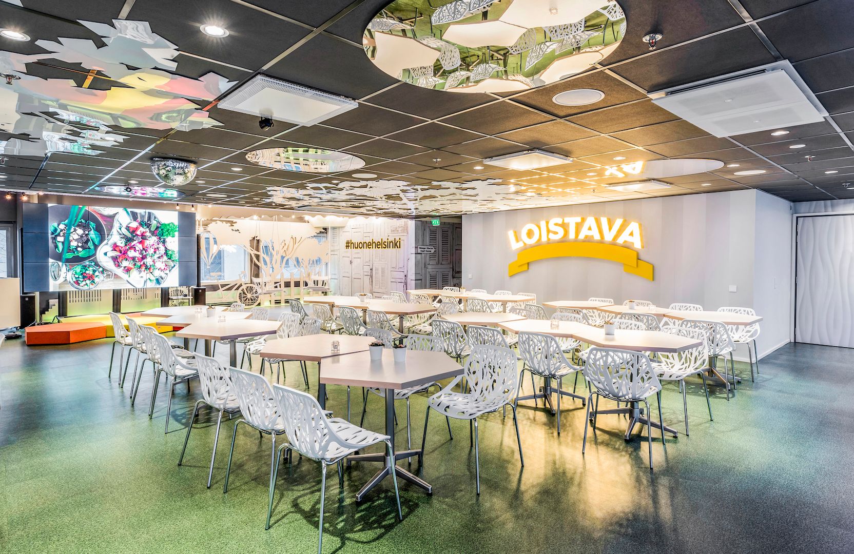 HUONE Jätkäsaari / Loistava-sali - tila hybriditapahtumiin / Venuu.fi