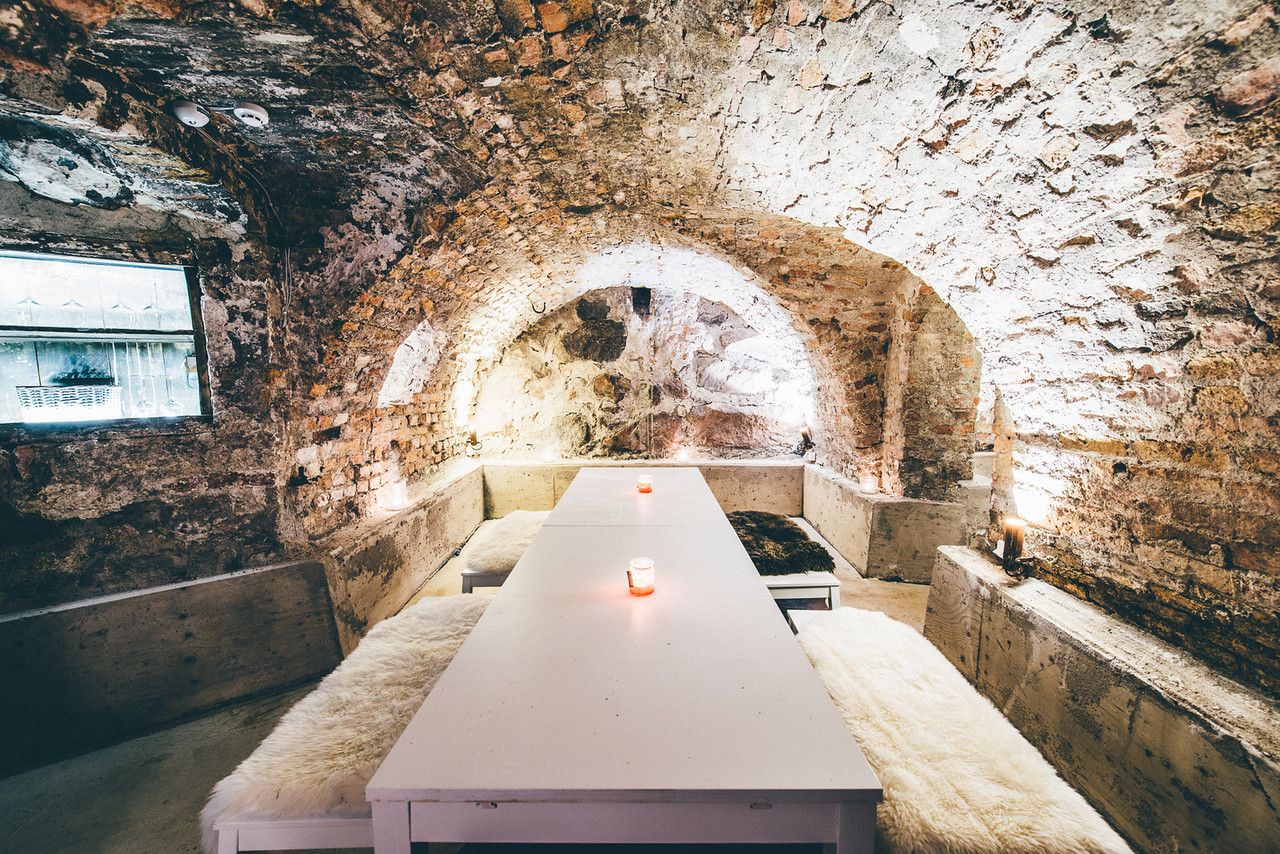 Tårget / Kellarit - pieni pikkujoulutila Venuu.fi:stä