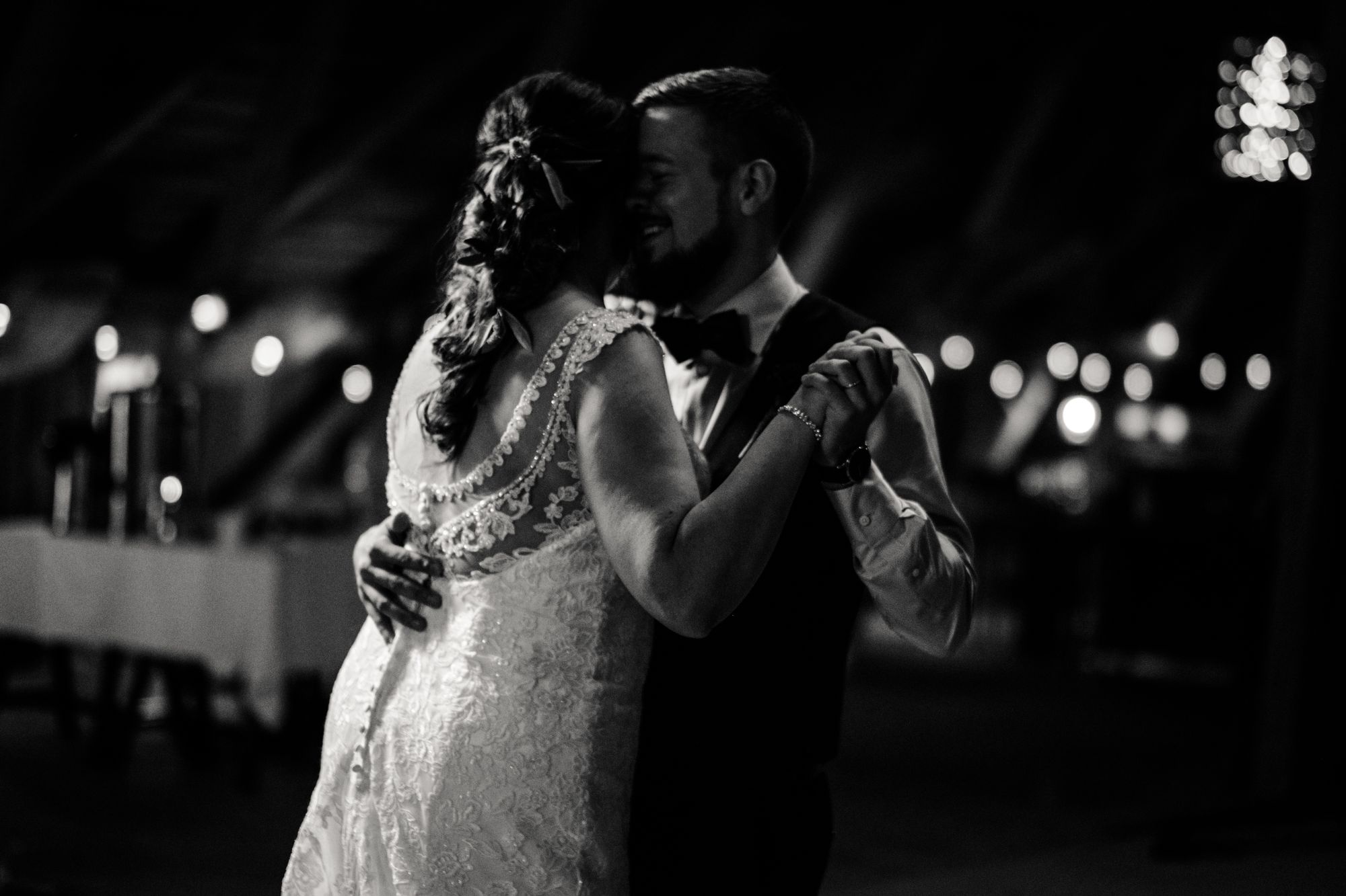 JS Photography – varaa hääkuvajaa venuu.fi:stä