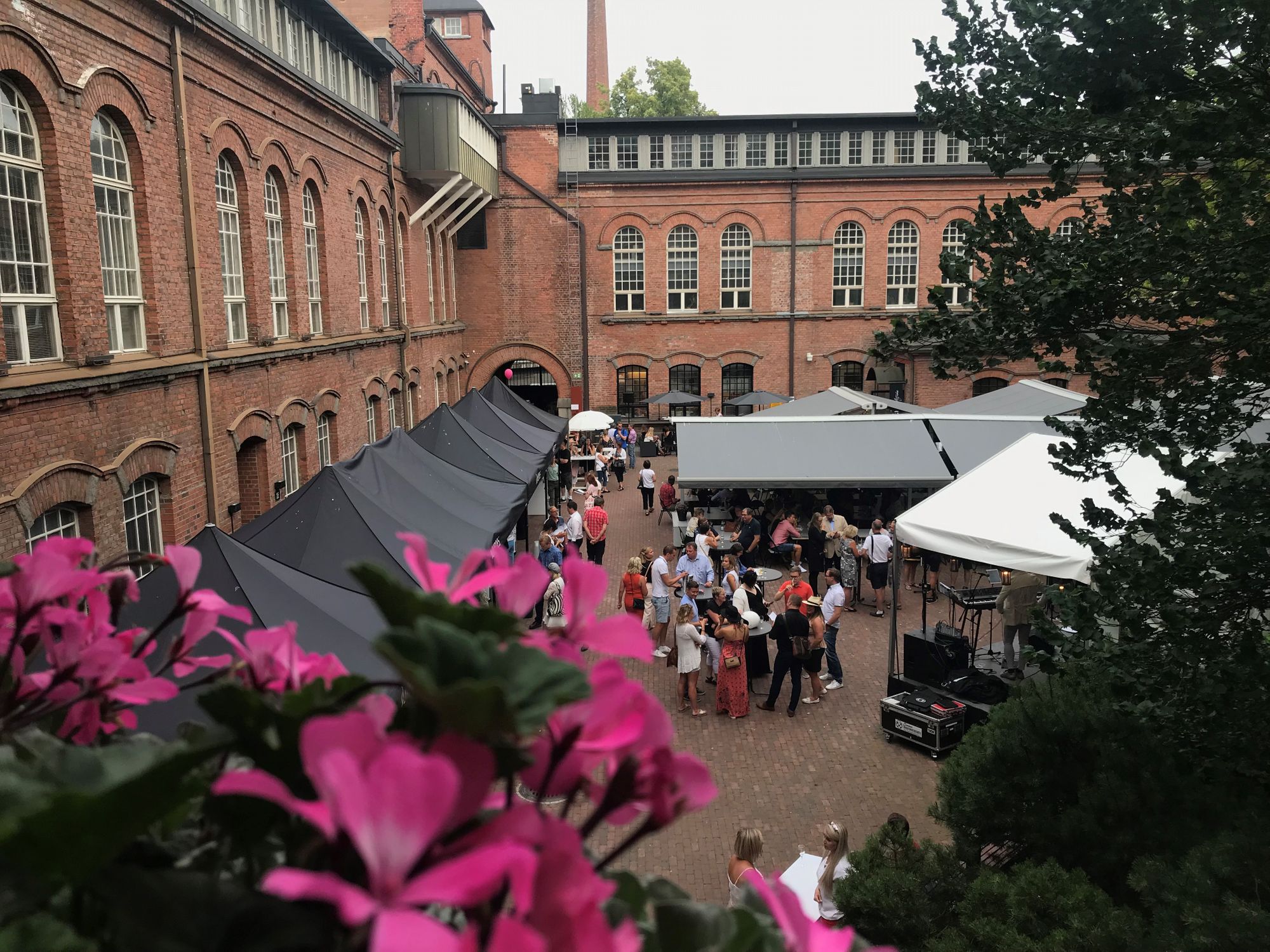 Ravintola Frenckell / Tapahtumapiha – varaa tila kesäaftereille Venuu.fi:stä