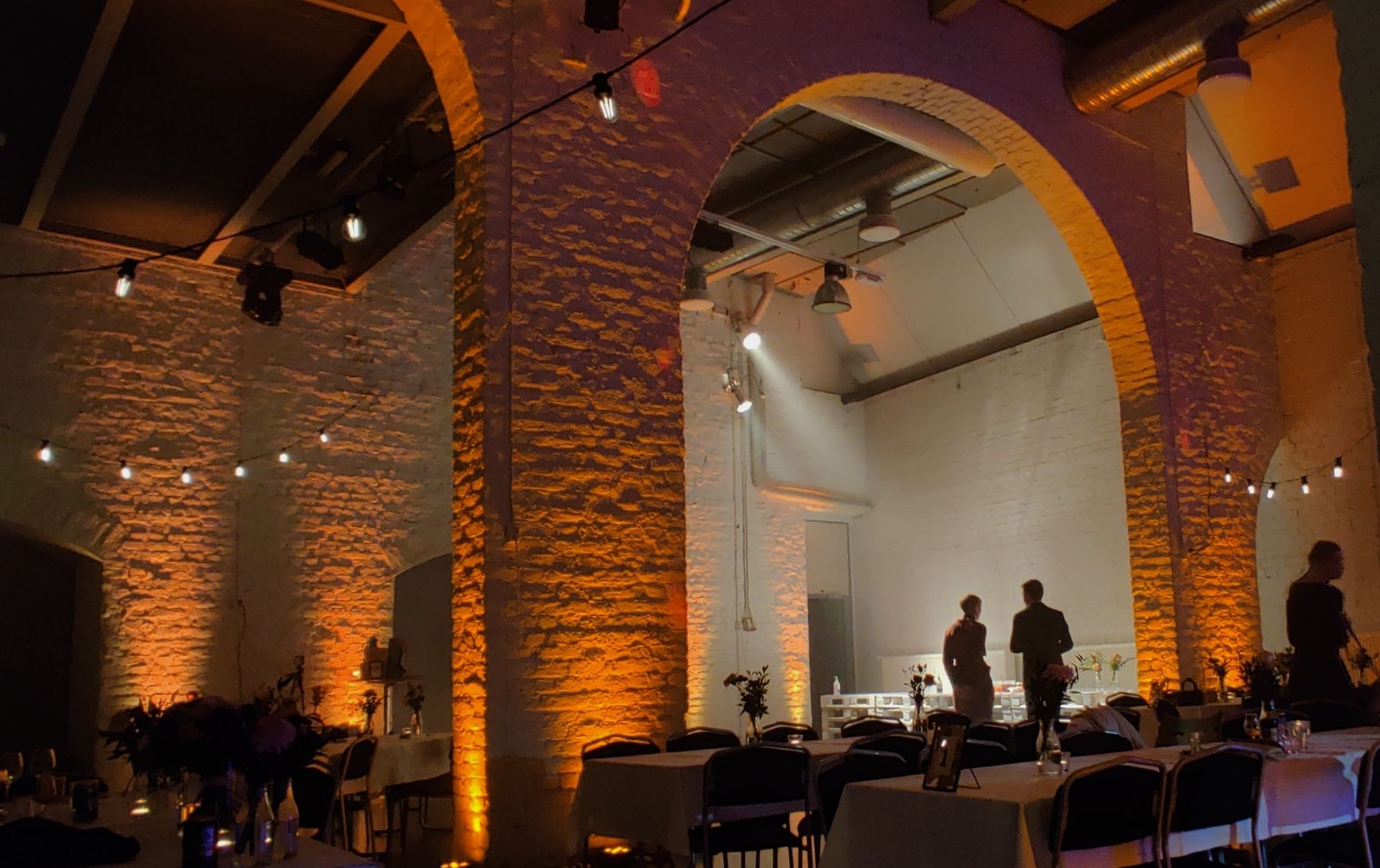 Valojamusavuokraus.fi kautta saat diskovalot ja äänilaitteet pieniin tapahtumiin