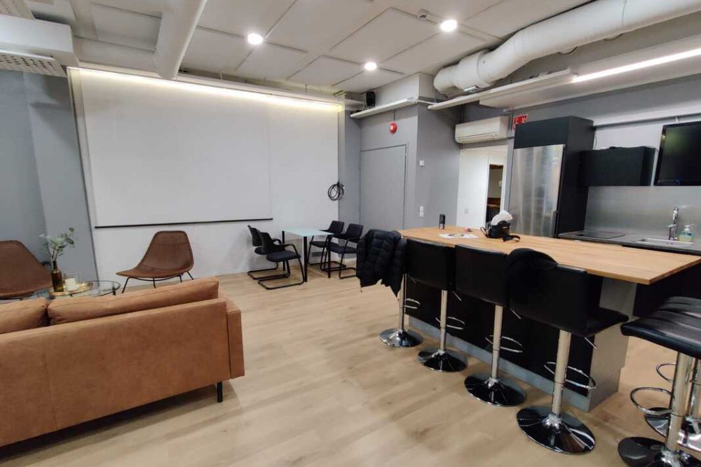 Juhlatila Kaisa 13 järjestyy juhlat joustavalla aikataululla.